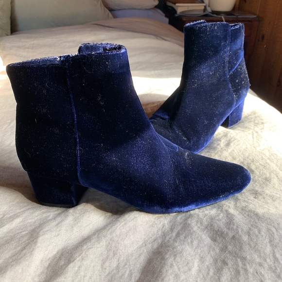 Joie Fenellie Bootie - Picture 2 of 4